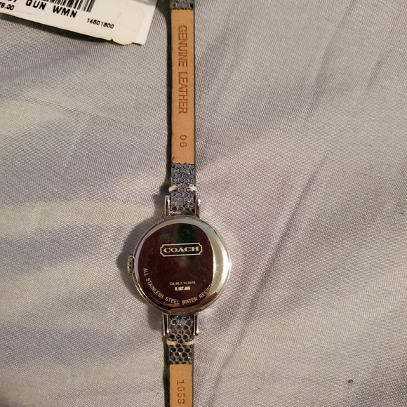 Watch - Picture 3 of 6